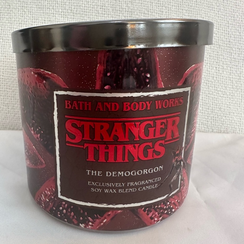 Bath & Body Works The Demogorgon Stranger Things 3 wick